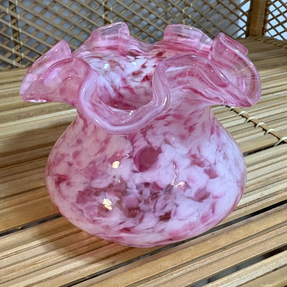 🦋2 For $50🦋Hand Blown Mottled Pink And White Ruffled Rim Glass Bowl/ Vase
